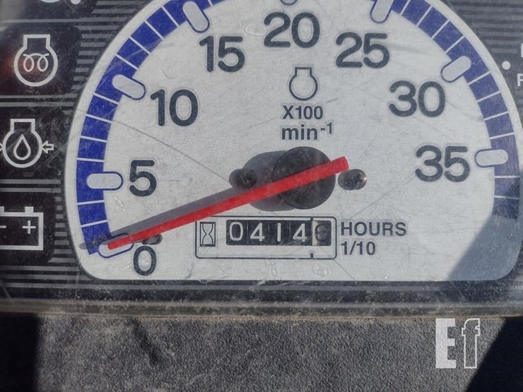 cub-cadet-c2400-tractor-4347-image-6