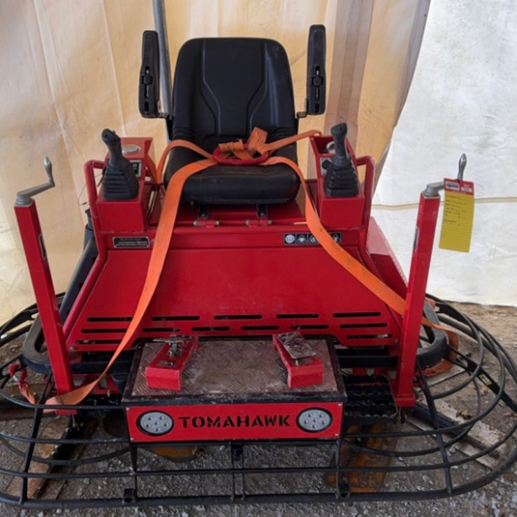 2024 Tamahawk TRT46V S.N# TRT46V1430 8' RIde On Trowel 35HP Hour-40.4