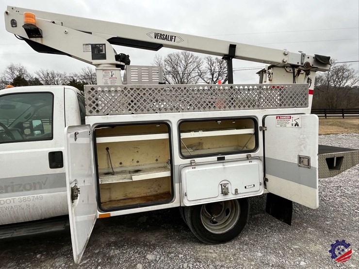 2013-ford-f450-image-19