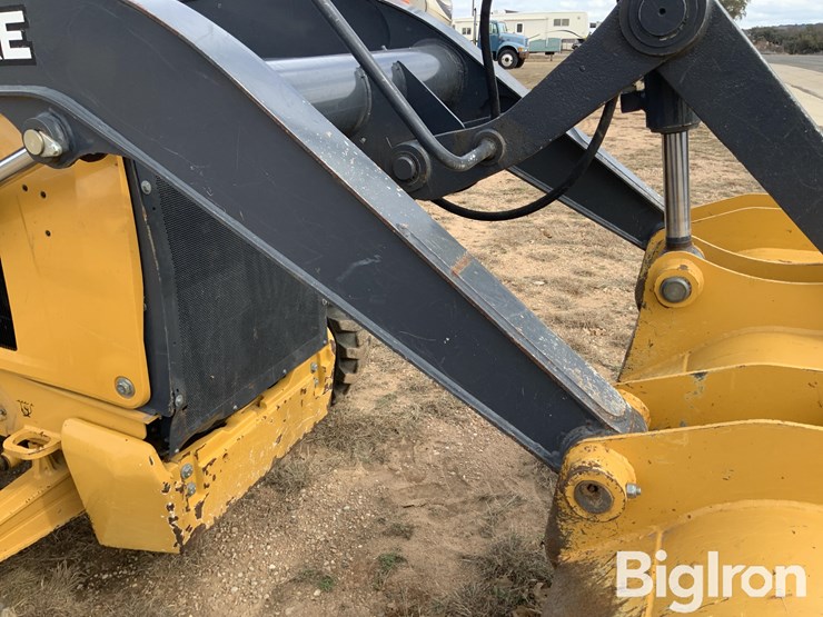 2023-deere-310g-image-13