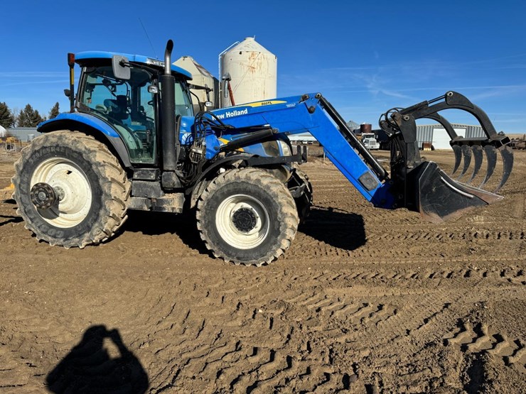 2010-new-holland-t7050-image-3