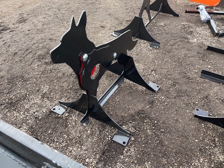 #2068-•-ar500-steel-coyote-shooting-target-with-heart-flapper-image-2