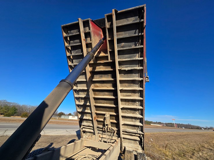 1999-mack-rd690s-image-50