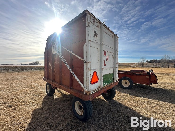 dorhman-silage/forage-wagon-image-8