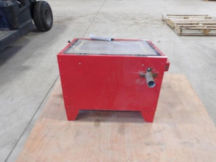 bench-top-sandblasting-cabinet(s)-image-4