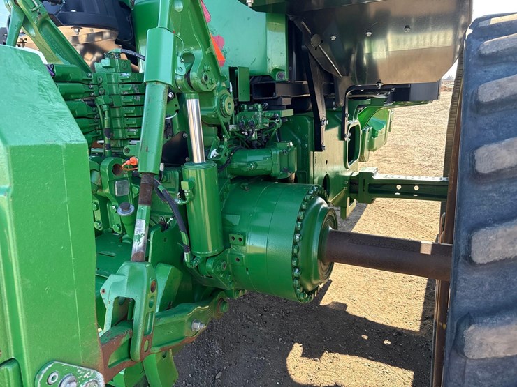 2010-john-deere-8360rt-image-13