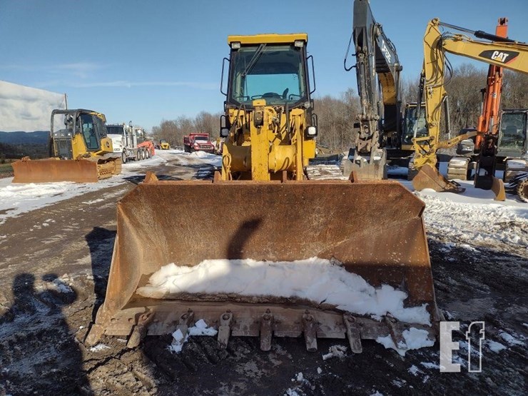 2005-caterpillar-963c-image-2