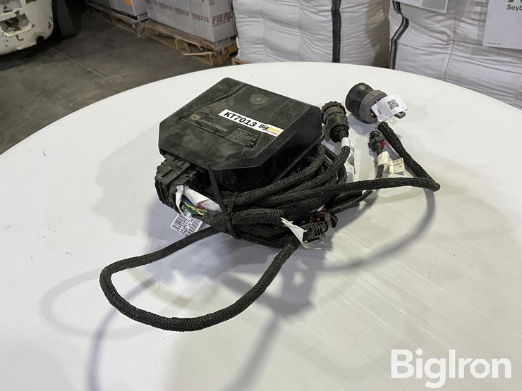 john-deere-m-image-1