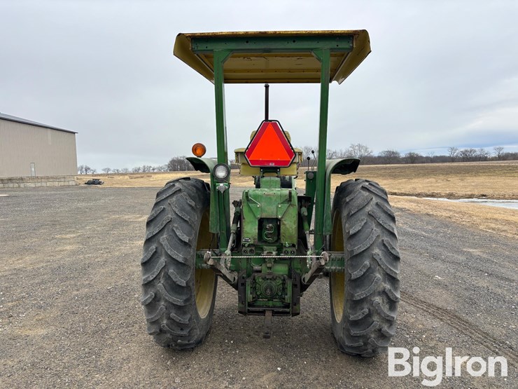 john-deere-2520-image-6