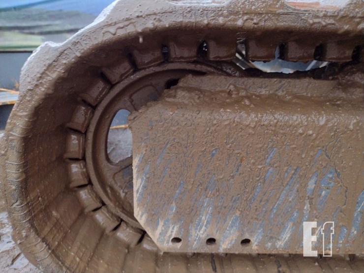 2014-hitachi-zx35u-image-32