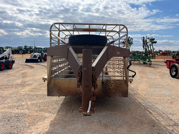 #t8410-•-2010-gn-stock-trailer-image-3