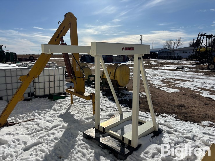 friesen-seed-tote-bag-lift-image-5