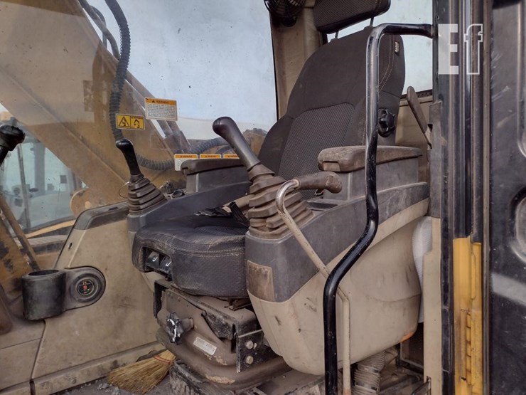 2004-caterpillar-315cl-image-13