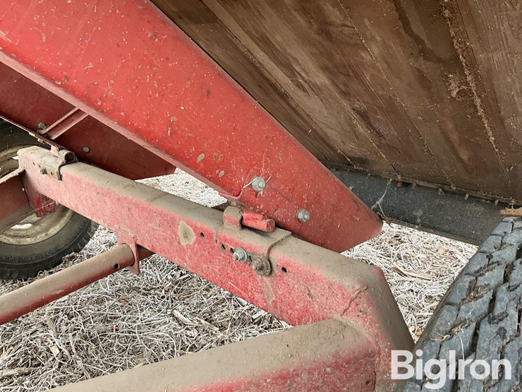 electric-5163-12’-harvest-wagon-w/hoist-image-15