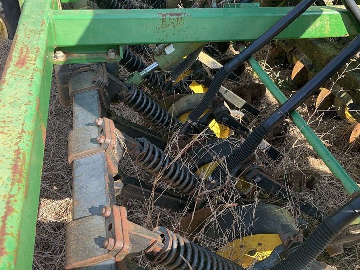john-deere-750-image-3