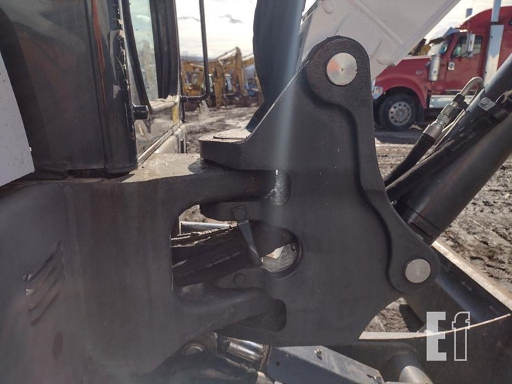 bobcat-e60-image-24
