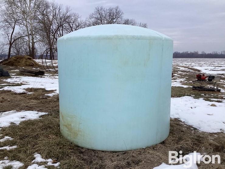2,500-gallon-water/liquid-fertilizer-tank-image-6