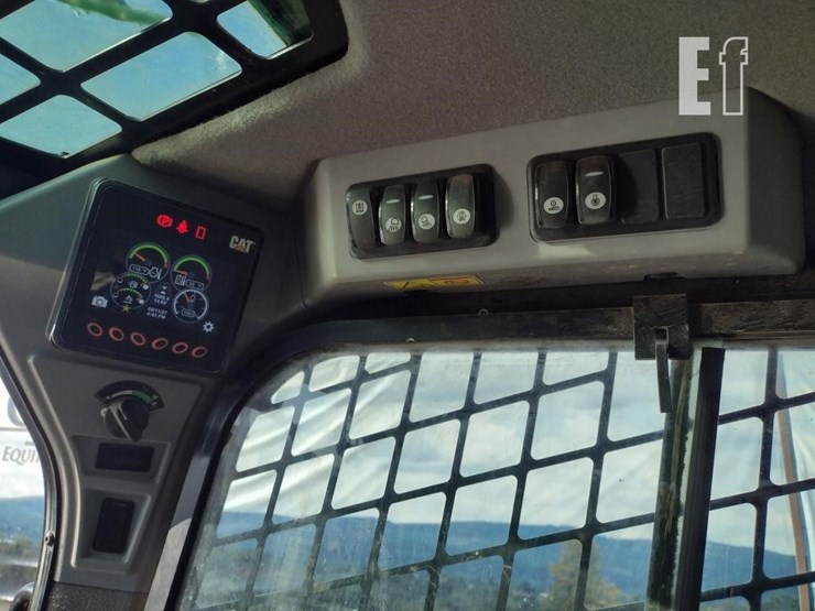 2019-caterpillar-299d2-xhp-image-8