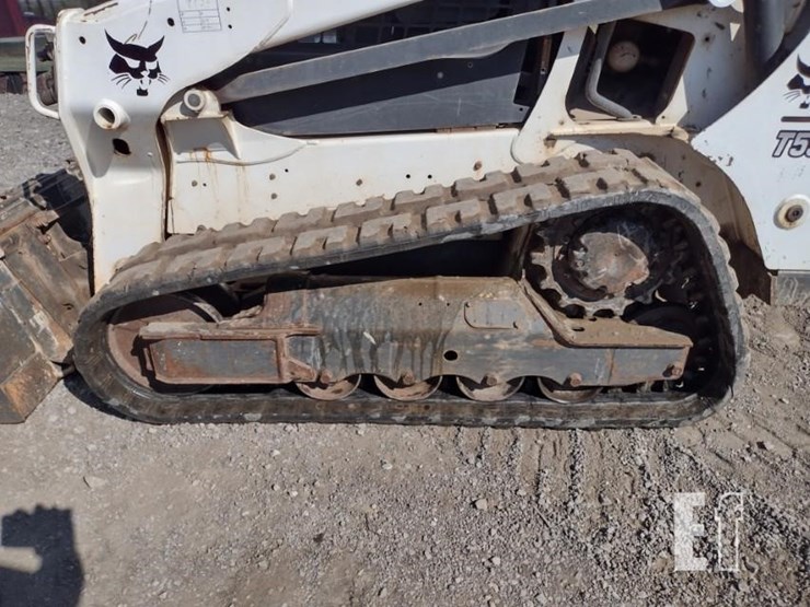 2020-bobcat-t590-image-19