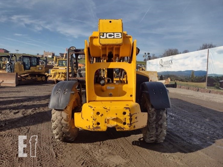 2017-jcb-510-42-image-4