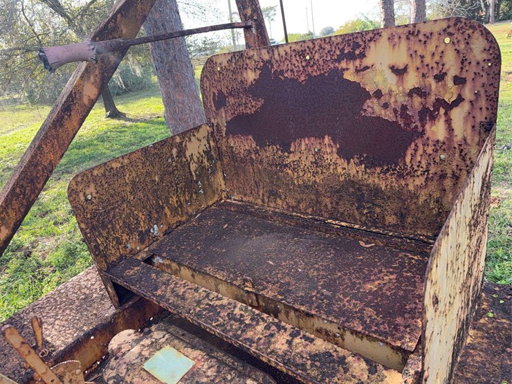 caterpillar-diesel-thirty-five-image-41