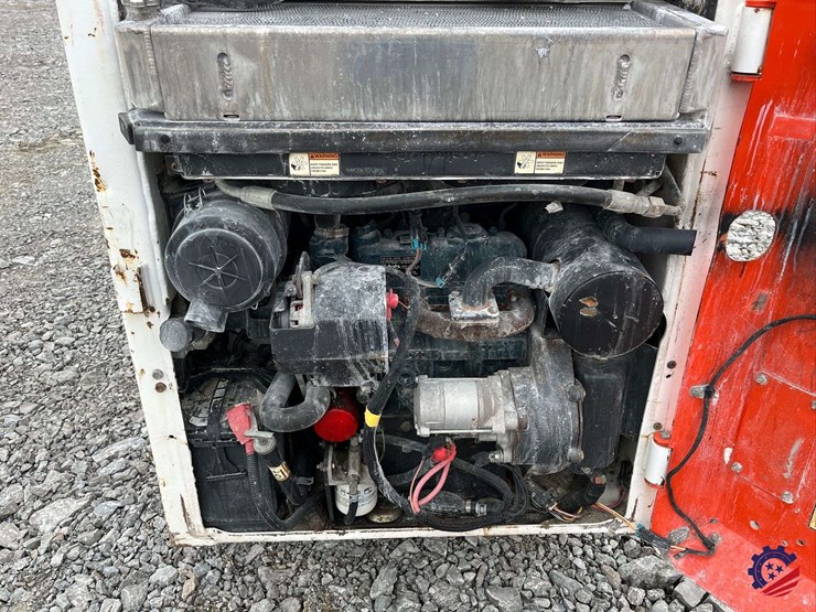 2017-bobcat-s70-image-24