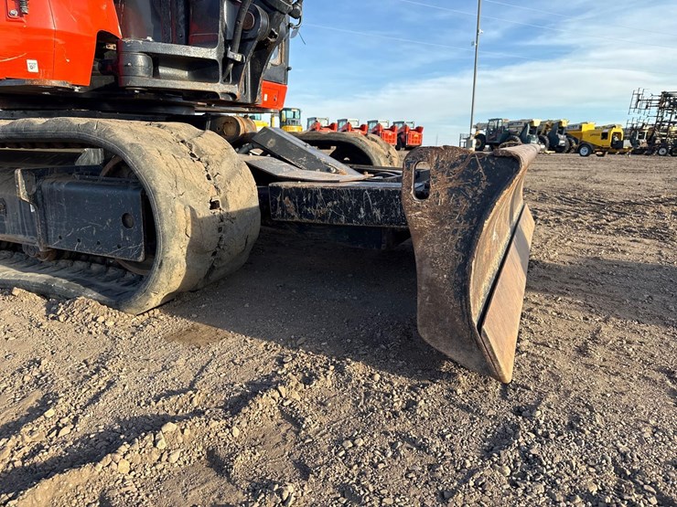 kubota-kx080-image-8