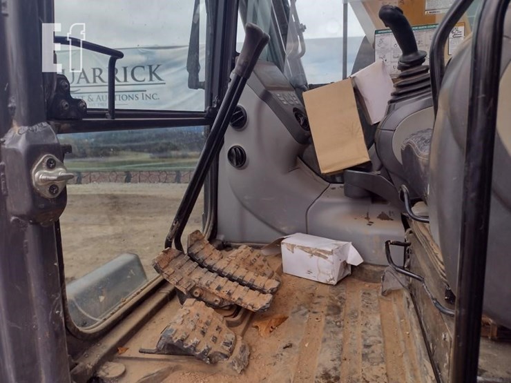 2022-case-cx145d-msr-image-14