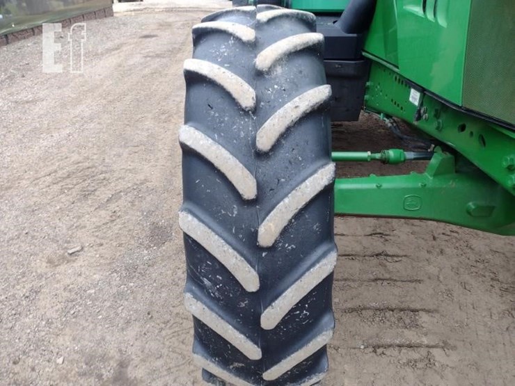 2014-john-deere-6140m-image-16