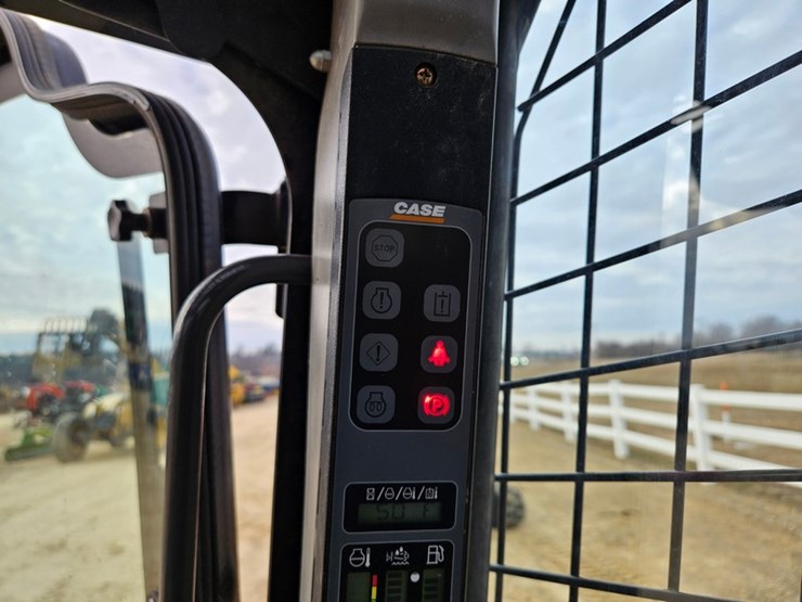 2020-case-tv450-image-33