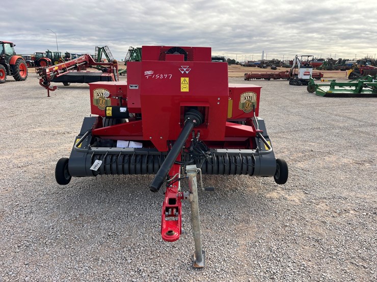 2017-massey-ferguson-1840-image-4