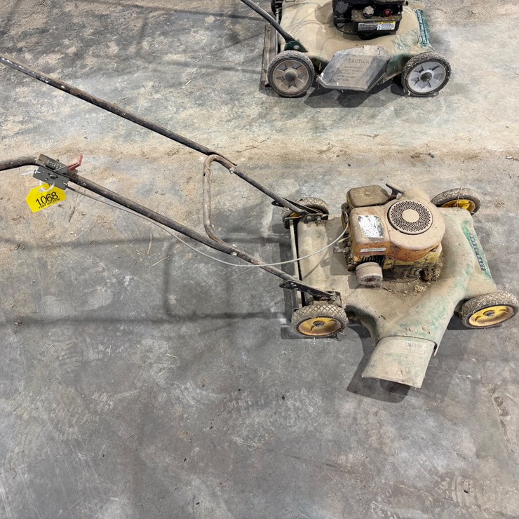 #1068 • John Deere Push Mower