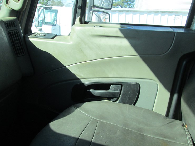 2012-international-prostar-image-27