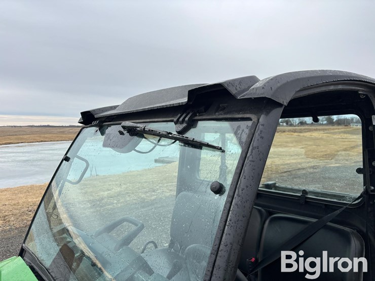 2024-john-deere-gator-image-12