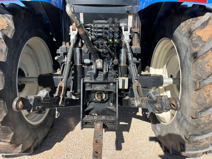 2014-new-holland-t6.175-image-15