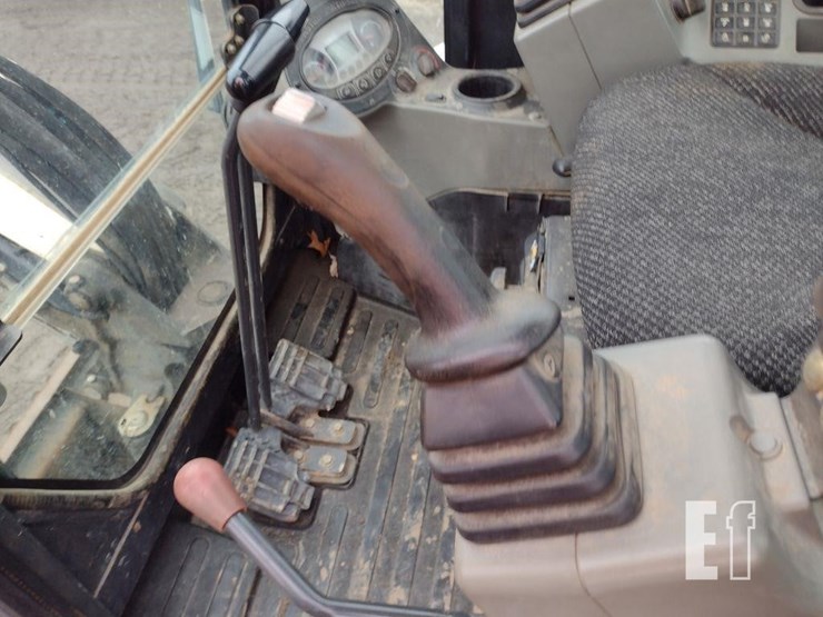 2014-bobcat-e35-image-11