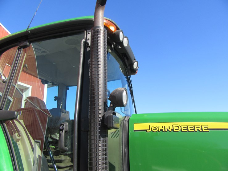 john-deere-7520-image-30