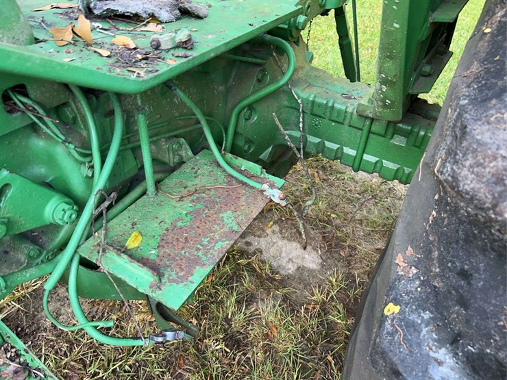 john-deere-3020-image-63