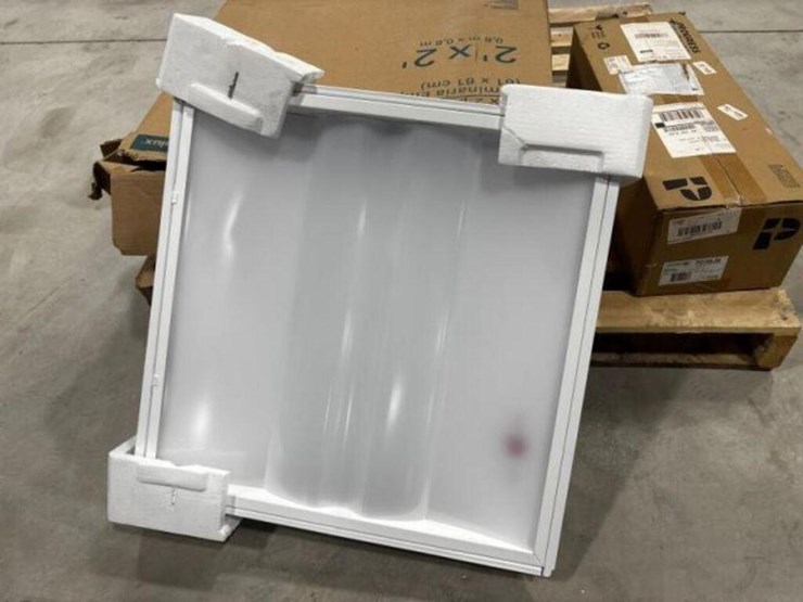 qty-of-(2)-metalux-2-ft-x-2-ft-recessed-troffer-image-7