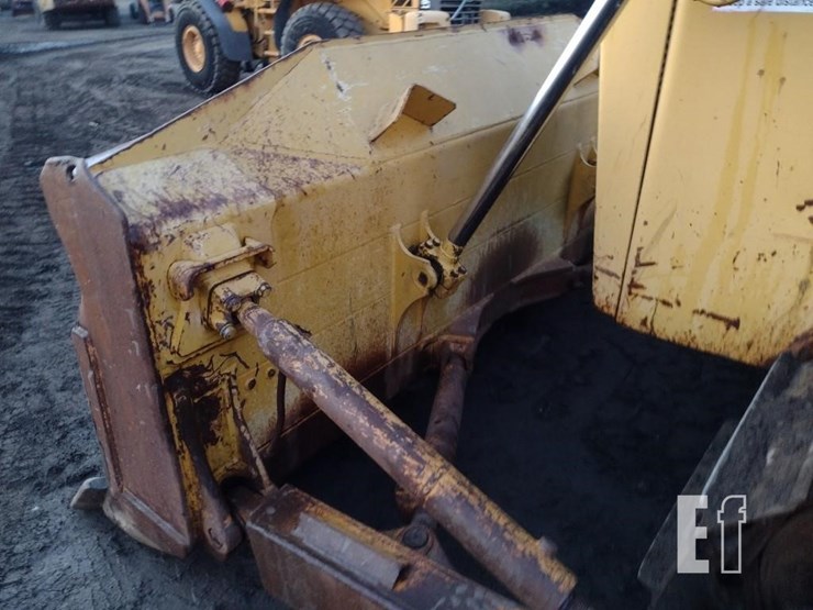 2004-komatsu-d65ex-15-image-18