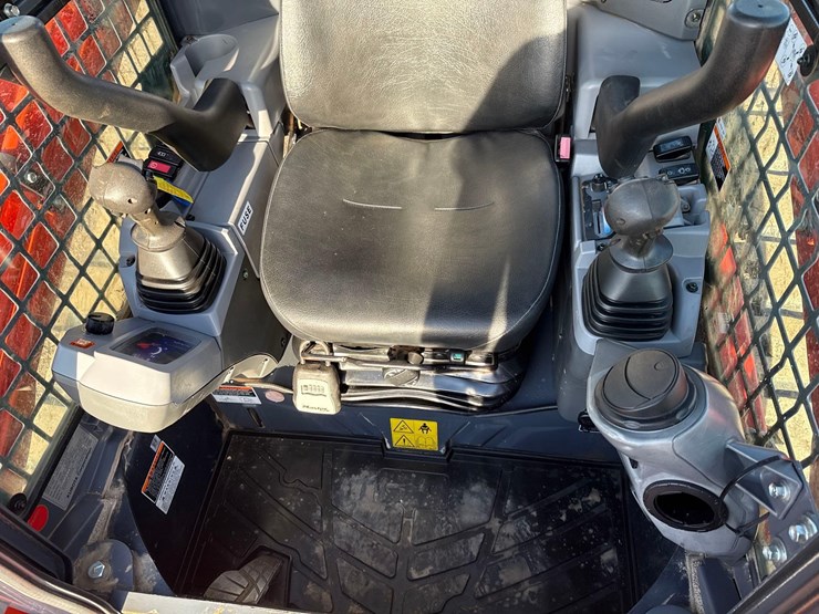 kubota-svl75-2-image-15