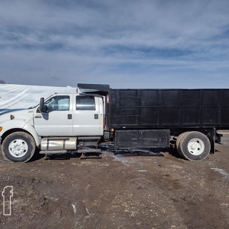 FORD F750