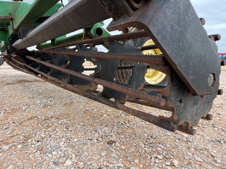 2002-john-deere-200-image-14