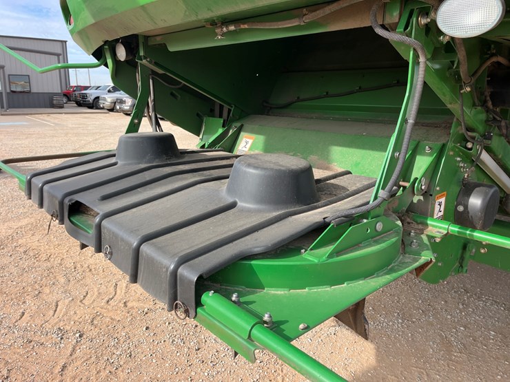 2013-john-deere-s670-image-18