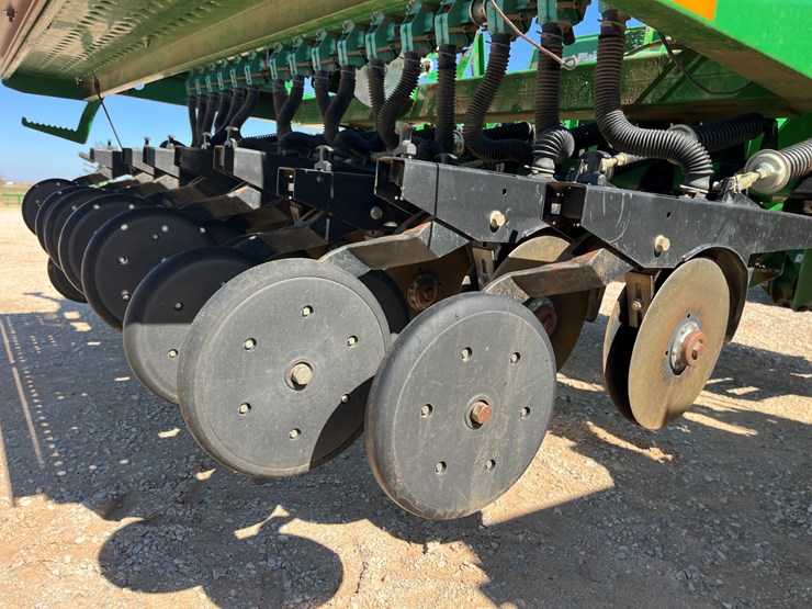 2004-great-plains-3s-3000-image-28