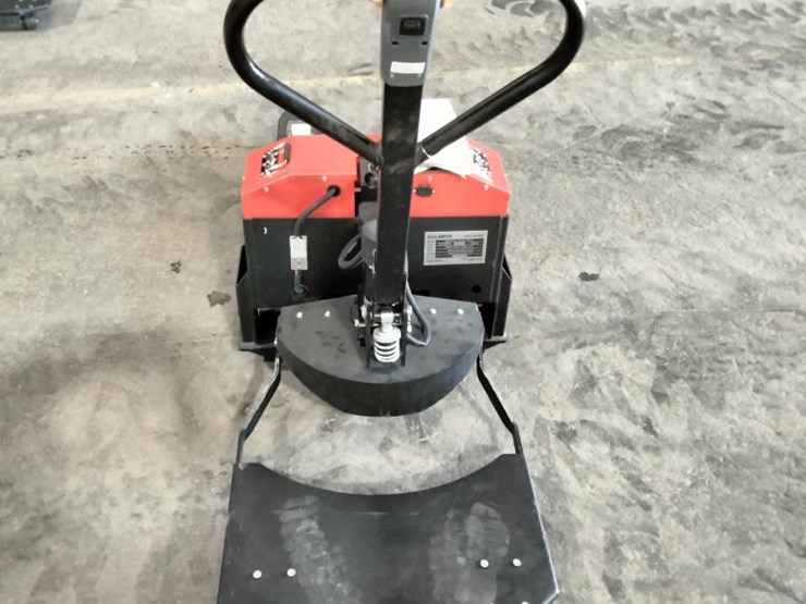 #153-•-motorized-pallet-jack-image-4