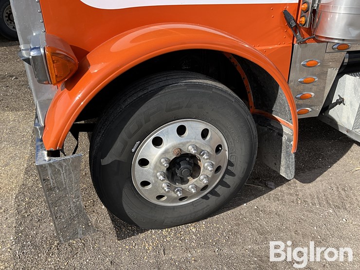 2006-peterbilt-379-image-16