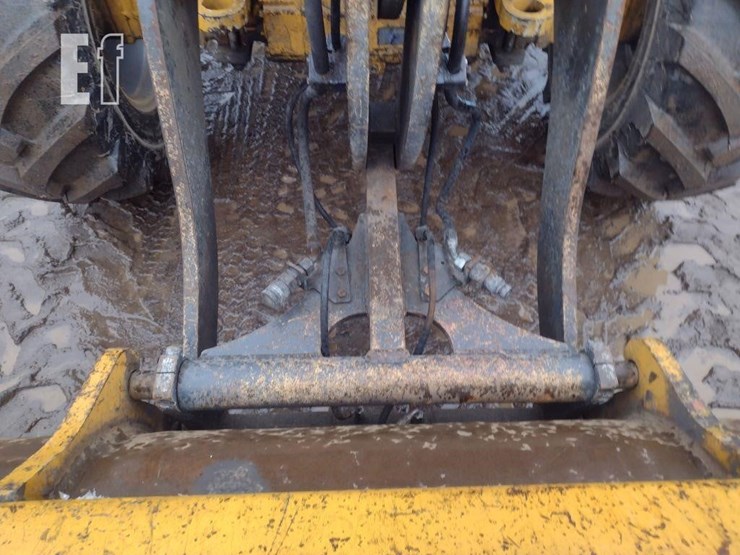 2019-deere-324l-image-16