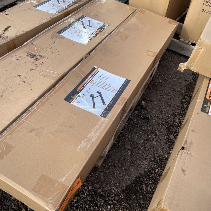 #2102 • Land Honor Clamp On Pallet Forks