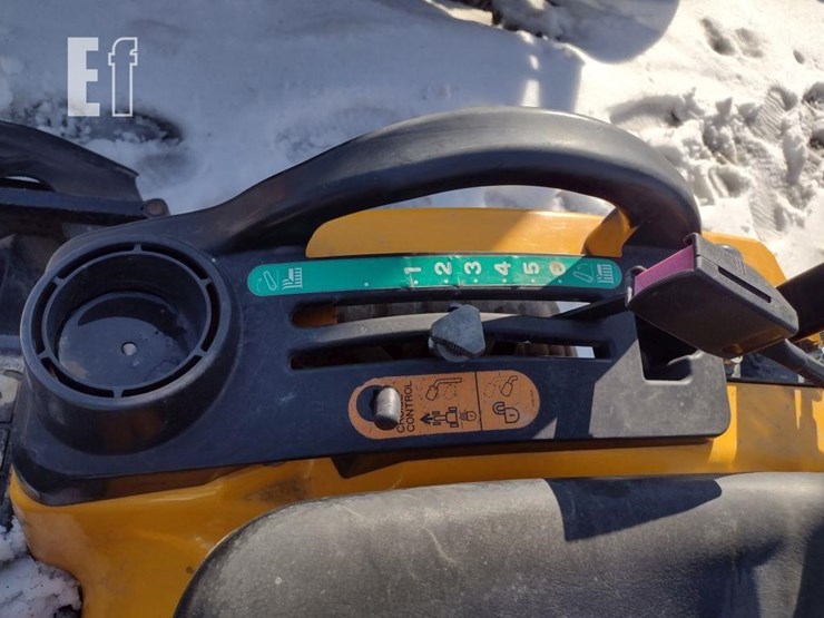 cub-cadet-c2400-tractor-4347-image-8